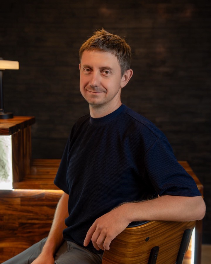 Vlad Kost, Realtor® with HomeSmart serving Highlands Ranch and Centennial, Colorado